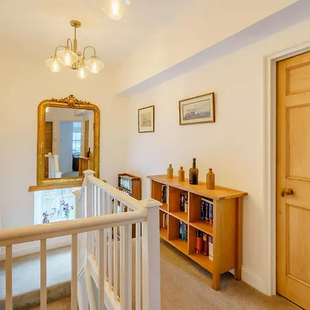 5 Bed In Askam-in-furness 89226 Holiday home Ireleth