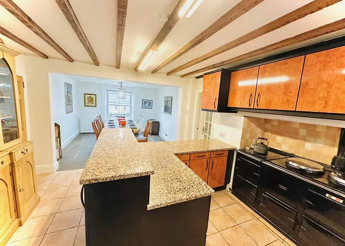 5 Bed In Askam-in-furness Oc-89226 * Ireleth