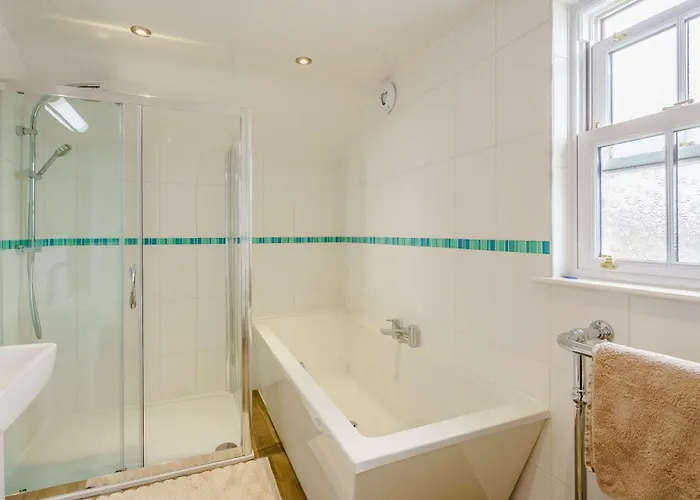 5 Bed In Askam-in-furness Oc-89226 *