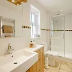 5 Bed In Askam-in-furness Oc-89226 *